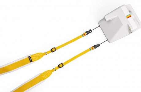 רצועה רחבה למצלמת פולארויד