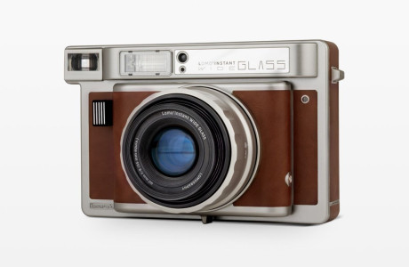 Lomo’Instant Wide Glass